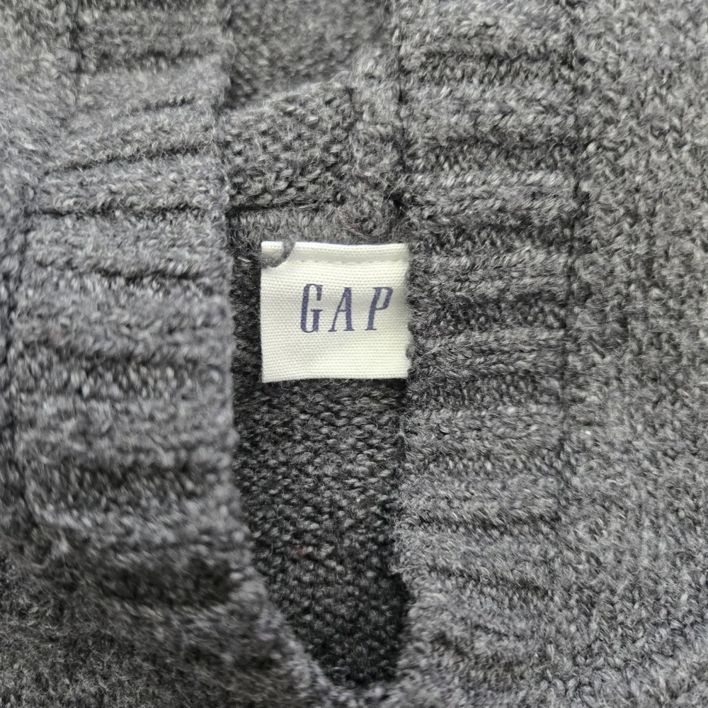 Gap Hooded Sweater - Picture 2 of 3